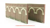 R7384 Hornby Skaledale Mid Level Arched Retaining Walls x2 (Red Brick)